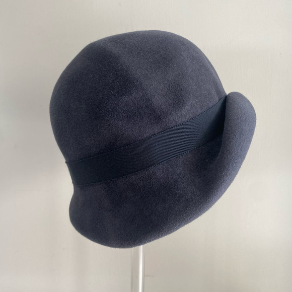 Victor Osborne Tri Ridge Cloche Hat Sz Medium Gray Velour Felt Grosgrain Ribbon - Picture 6 of 6